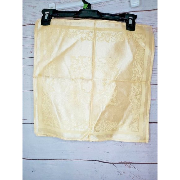 Elegant Gold Crust Rare Designer Table Decorative Fancy Napkins (Set of 4) - Picture 8 of 11